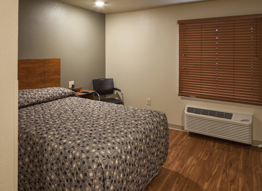 Woodspring Suites Louisville Clarksville Exterior photo
