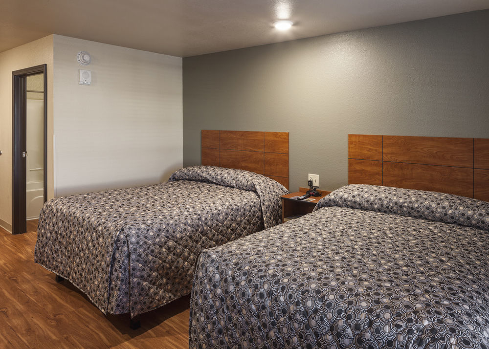 Woodspring Suites Louisville Clarksville Exterior photo