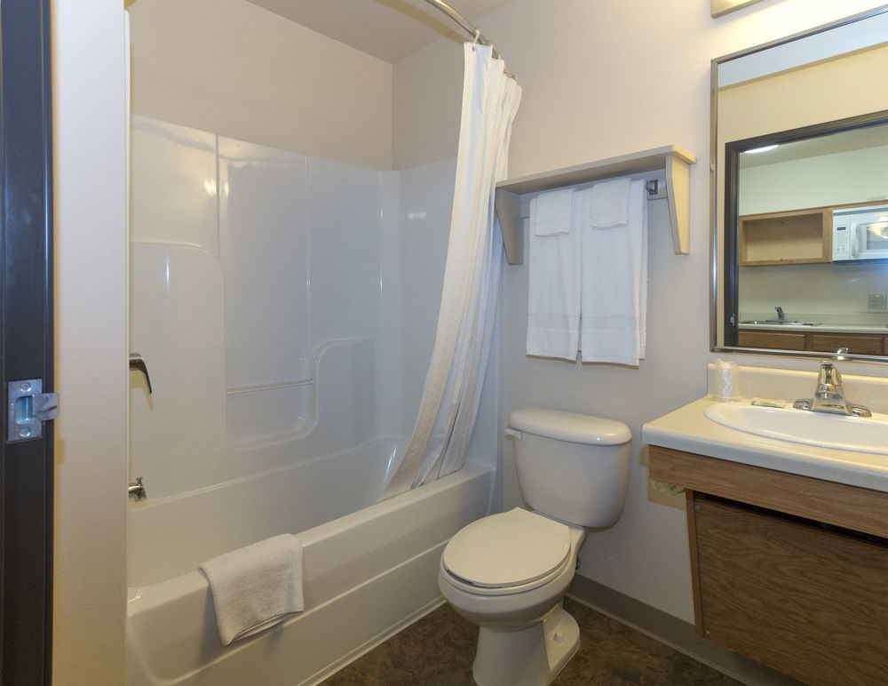 Woodspring Suites Louisville Clarksville Exterior photo